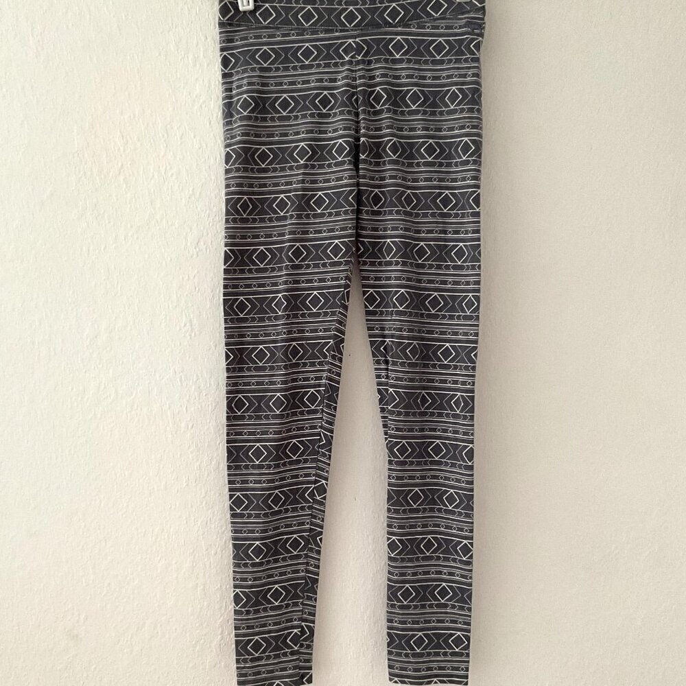 VICTORIAS SECRET PINK LEGGINGS GRAY GEOMETRIC